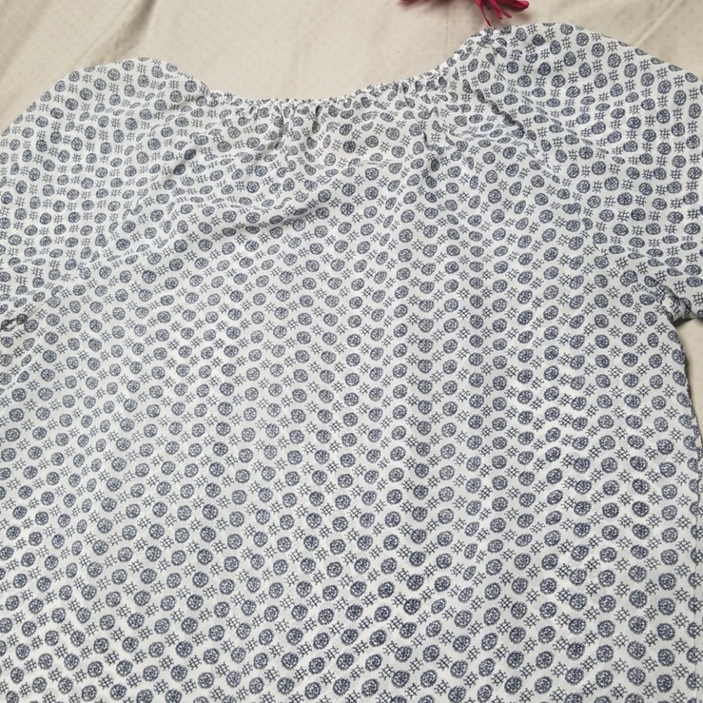 Sheer patterned blouse - Picture 7 of 7